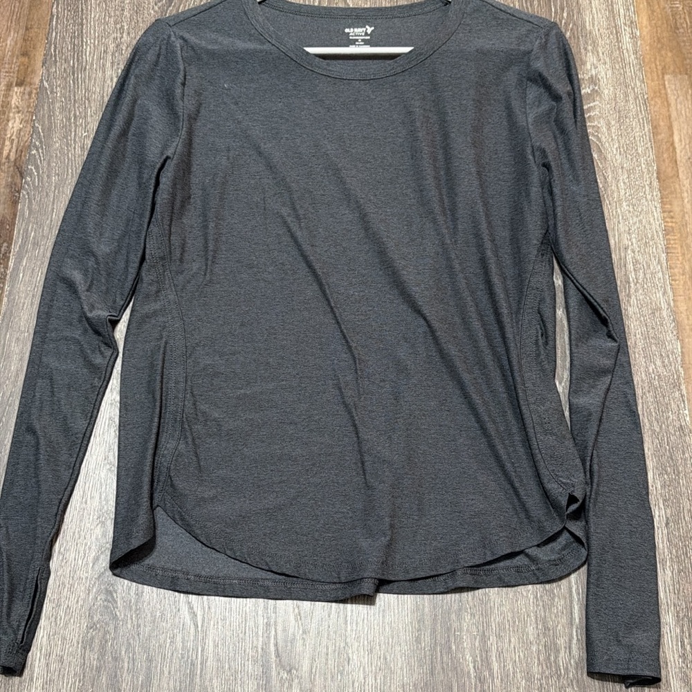 Old Navy Charcoal Long Sleeve Tee